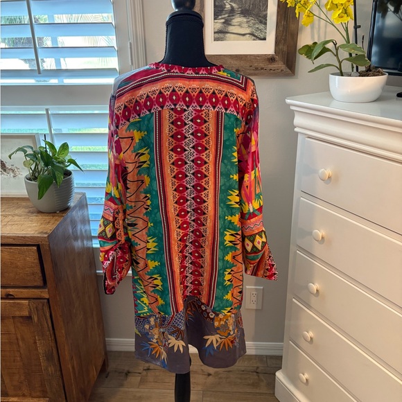 Johnny Was
Kamelia Tunic, L - Picture 4 of 11